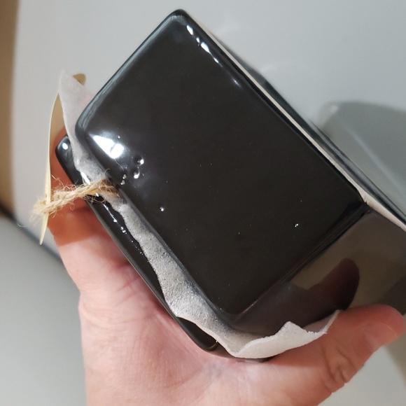 Ceramic coffin shaped container with lid NWT - Picture 6 of 6